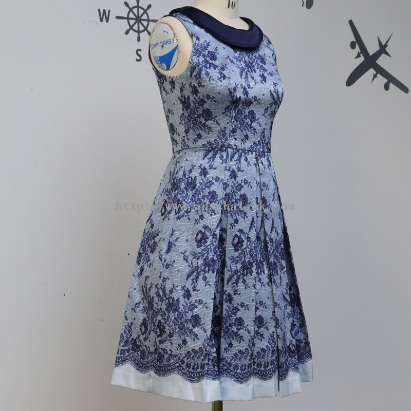 OEM/ODM Sleeveless Round Collar High-waisted Bell Print Elegant Dress for Women